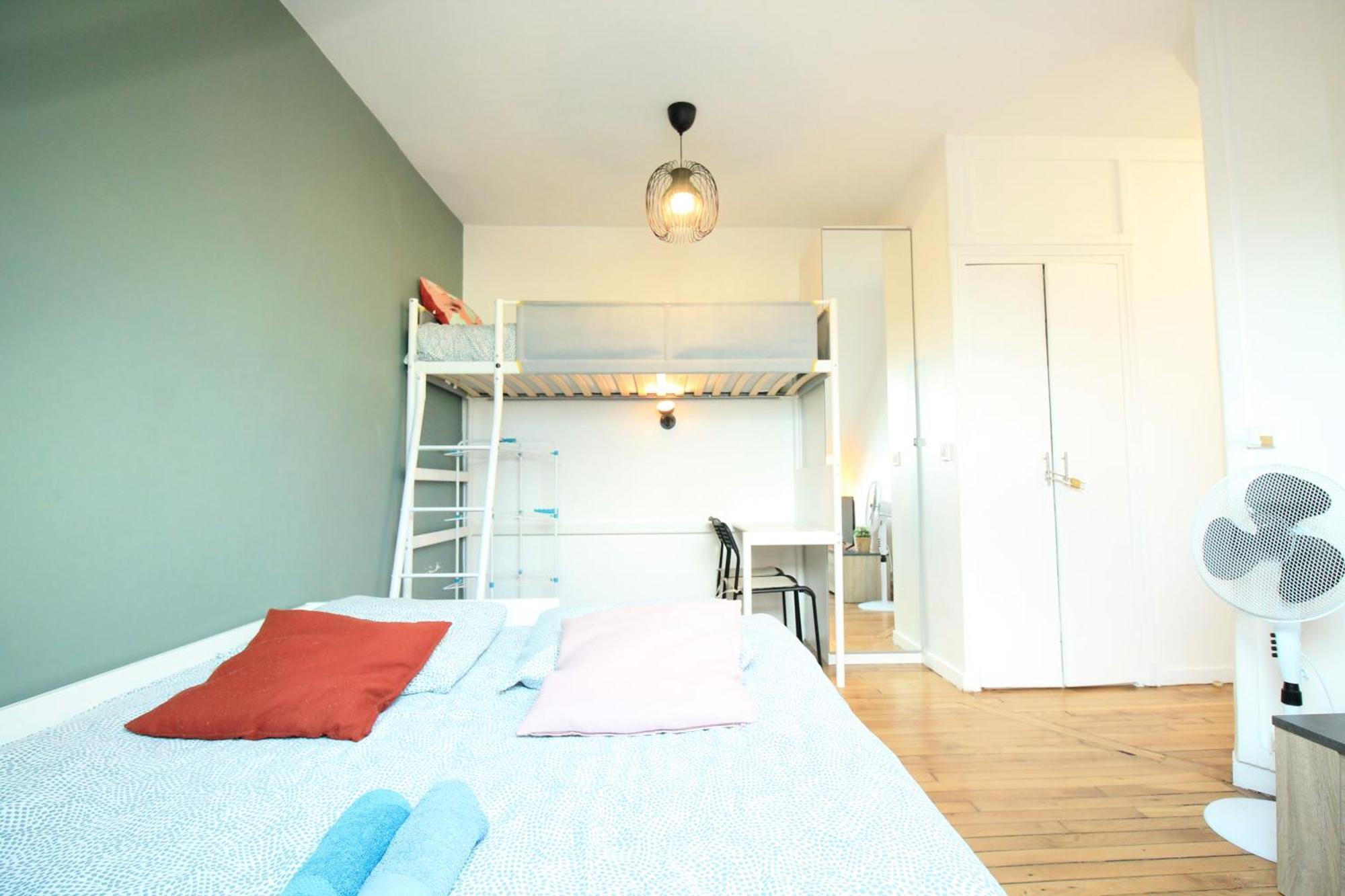 Disponible - Appartement Entier - 10Mn Rer B Aeroport Cdg - Paris Gare Du Nord, T11 Express, Le Bourget, Tout Equipe, Netflix Gratuit, 3 Personnes, 4Eme Etage, Escaliers, Parc Des Expositions, Parking Rue Gratuit Apres 19H Drancy Eksteriør bilde